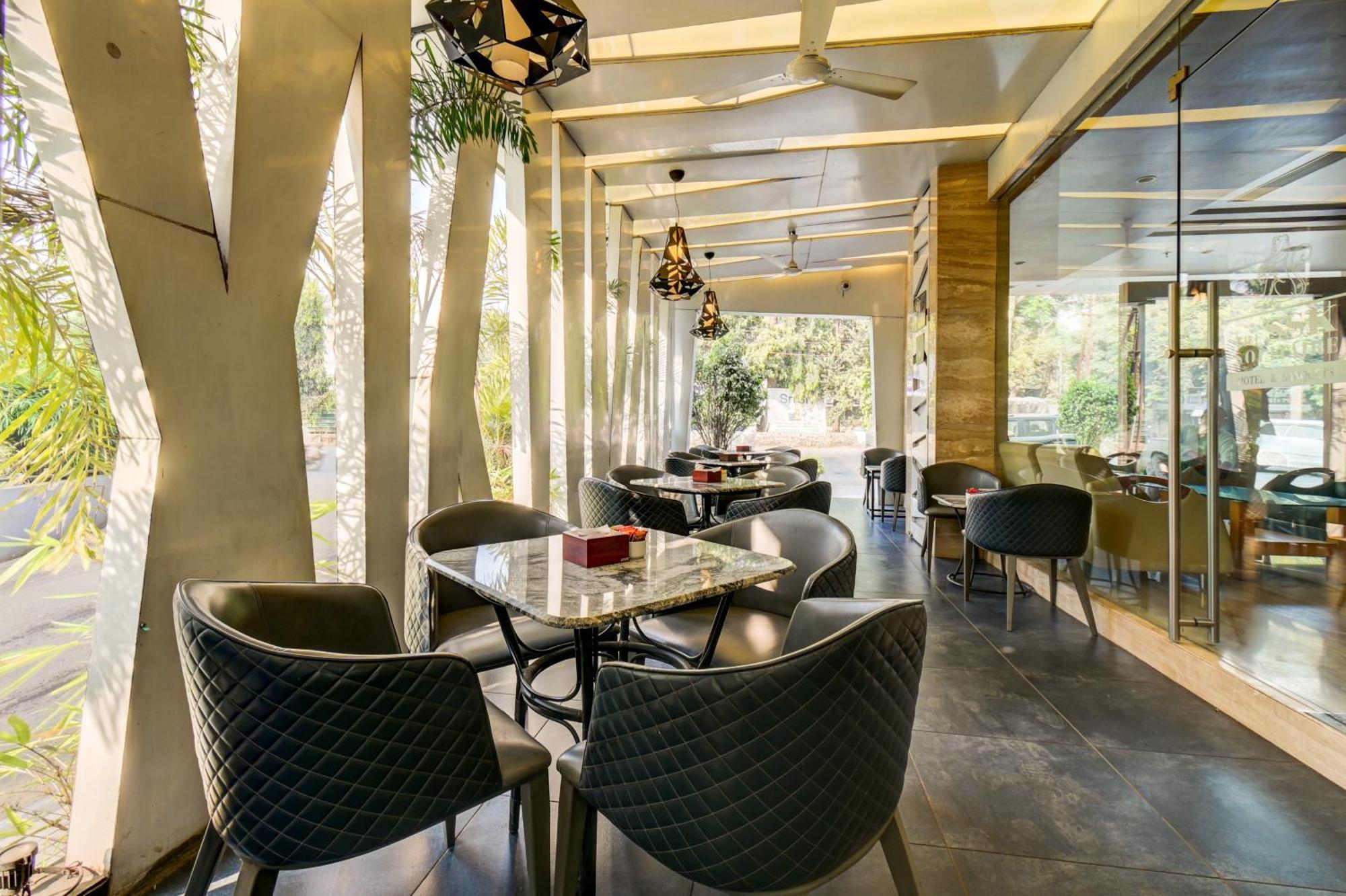 The Ssk Solitaire Hotel & Banquets Nashik Exterior photo