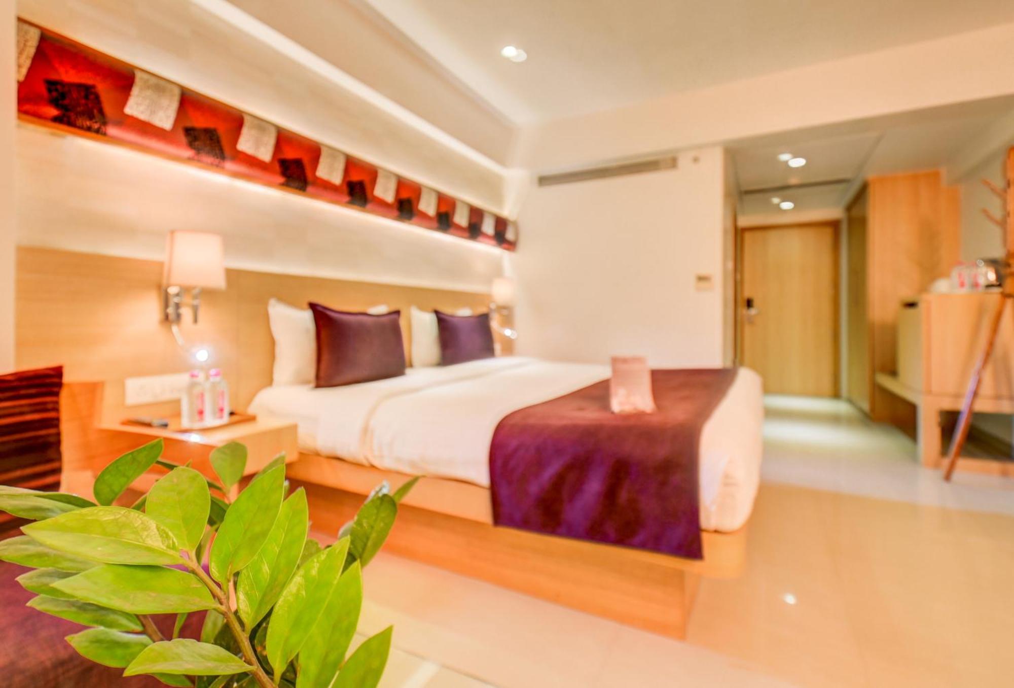 The Ssk Solitaire Hotel & Banquets Nashik Exterior photo