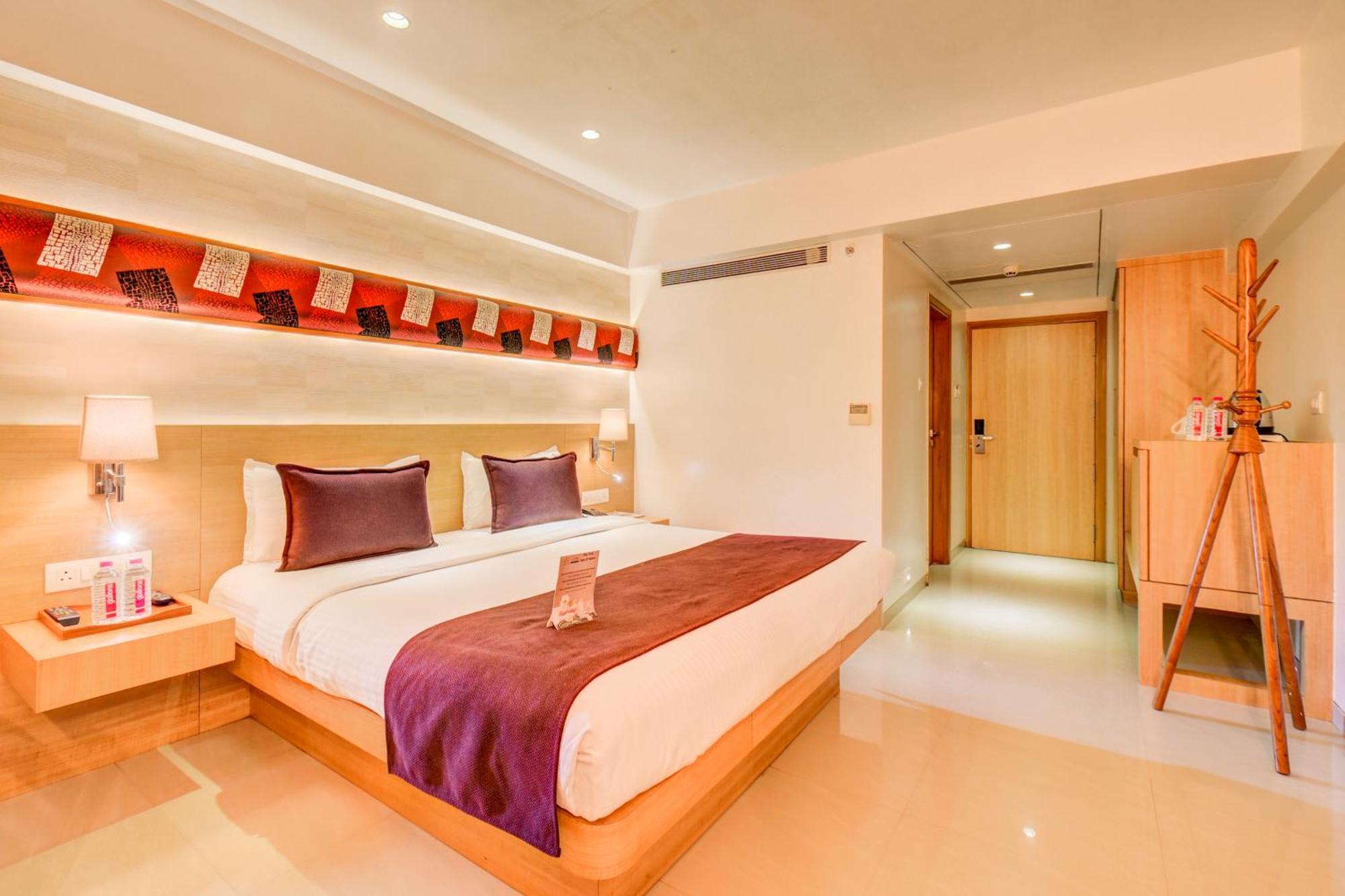 The Ssk Solitaire Hotel & Banquets Nashik Exterior photo